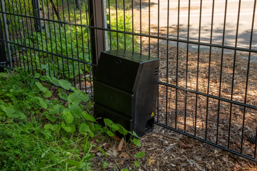 Aurotrap next to fence